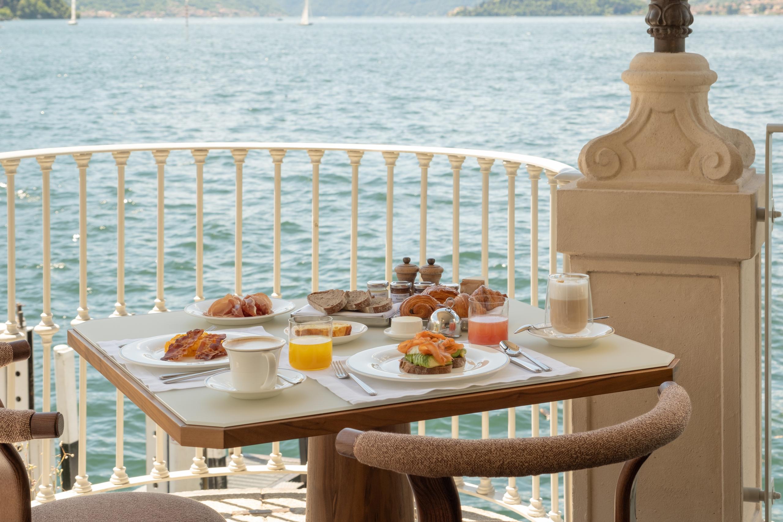 Breakfast on the Lake Como-view terrace at Palazzo Genazzini